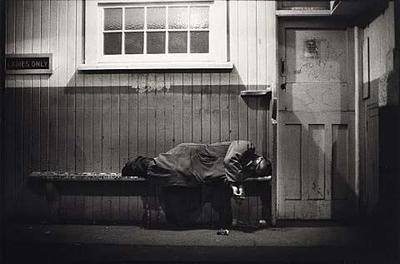 Drunk asleep in bus shelter, Wellington