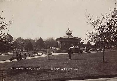 Rotundas (buildings)