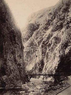 Single span bridges