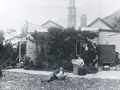 Frances Hodgkins with her Father at 'Ravensbourne', Dunedin