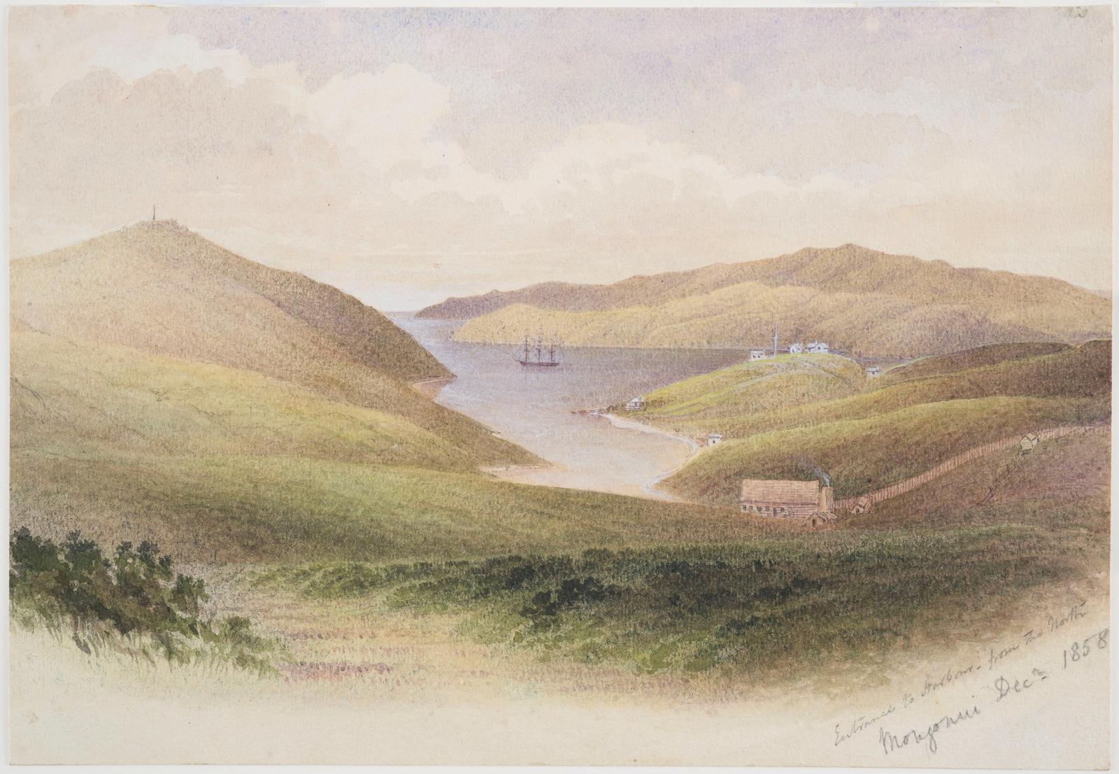 Mongonui, Entrance to the harbour from the North