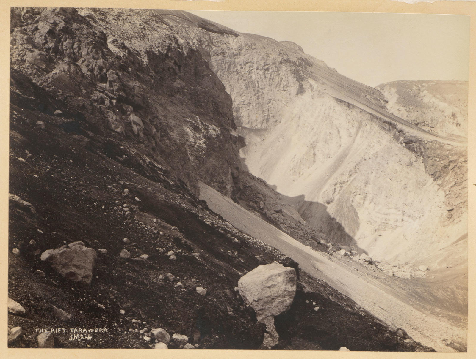 The Rift, Tarawera