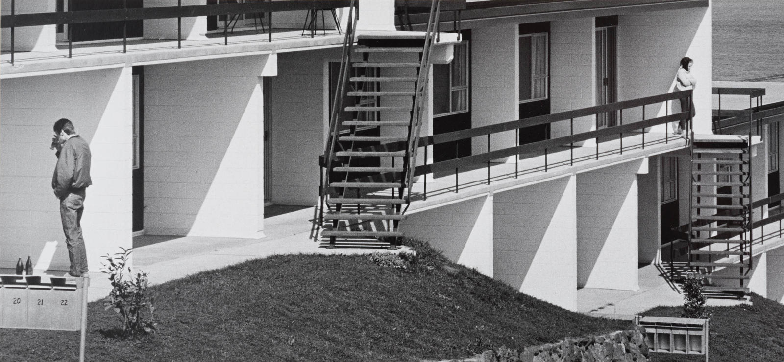 Flats and Couple, Panmure, Auckland
