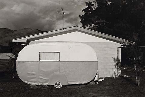 Caravan, Cromwell, 1977