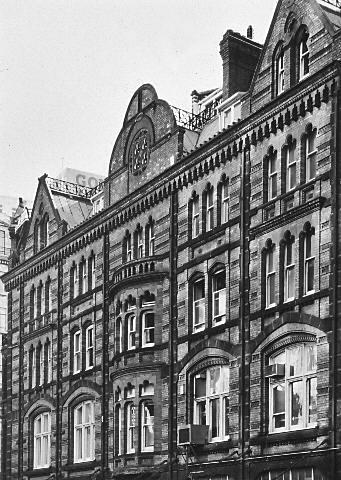 Victoria Arcade, Queen Street