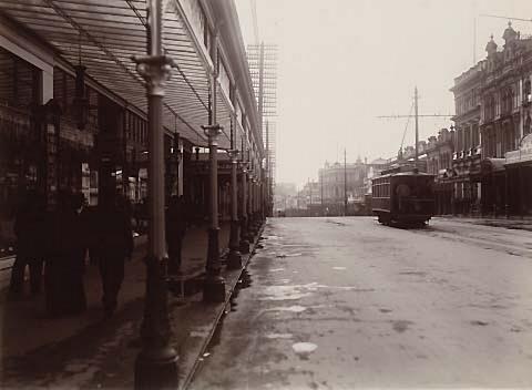 Queen Street, Auckland towards the North