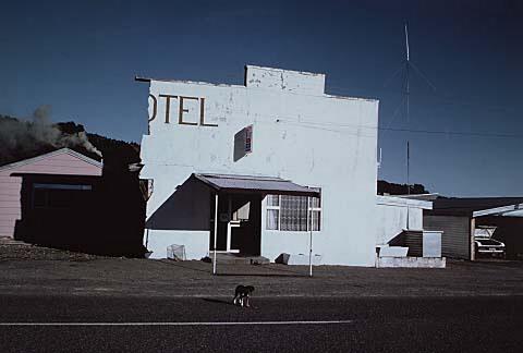 Hotel, Ross, West Coast