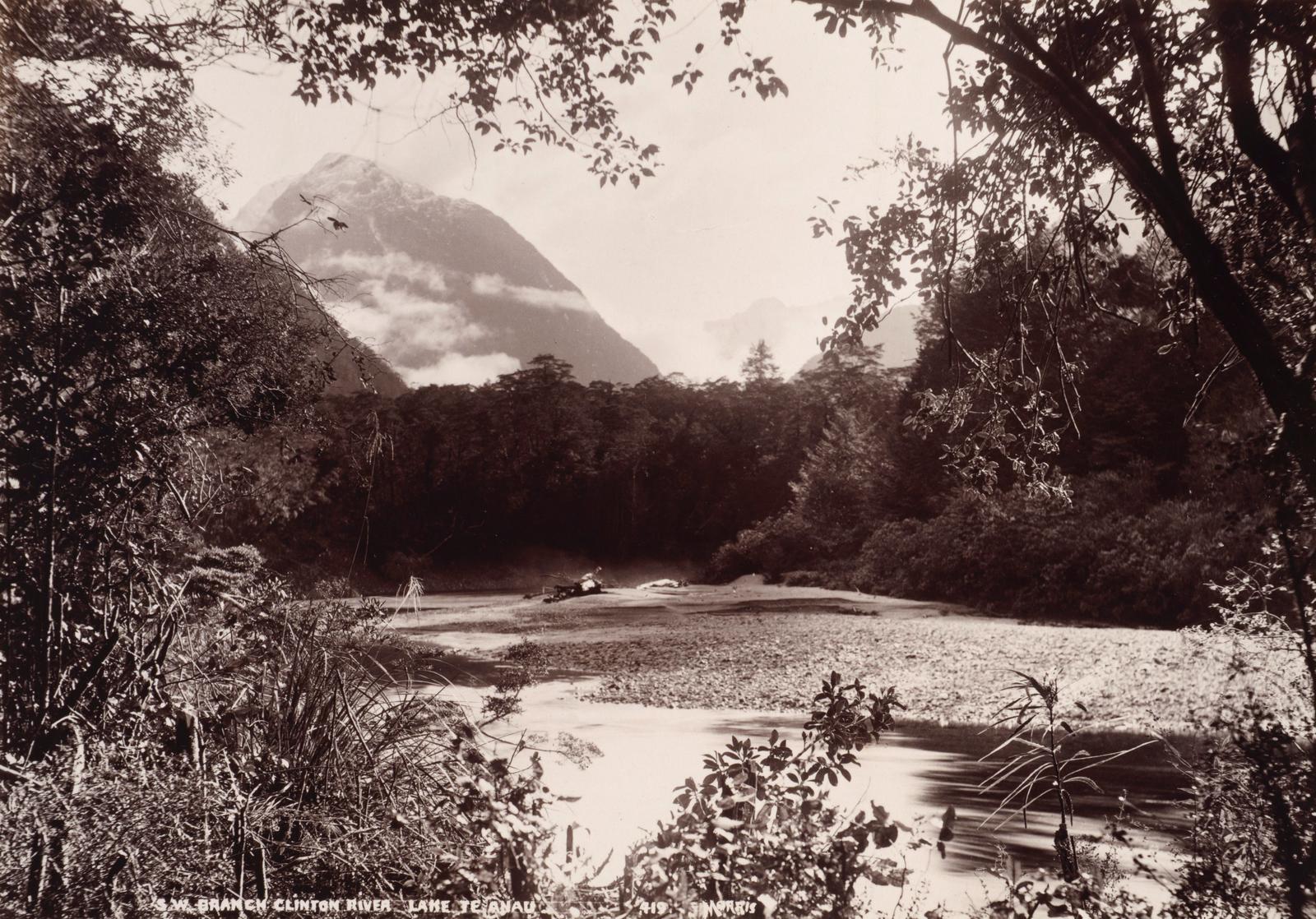 Clinton River, Lake Te Anau