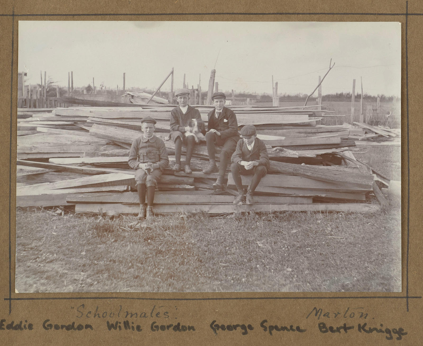 Eddie Gordon, Willie Gordon, George Spence, Bert Knigge: "Schoolmates", Marton