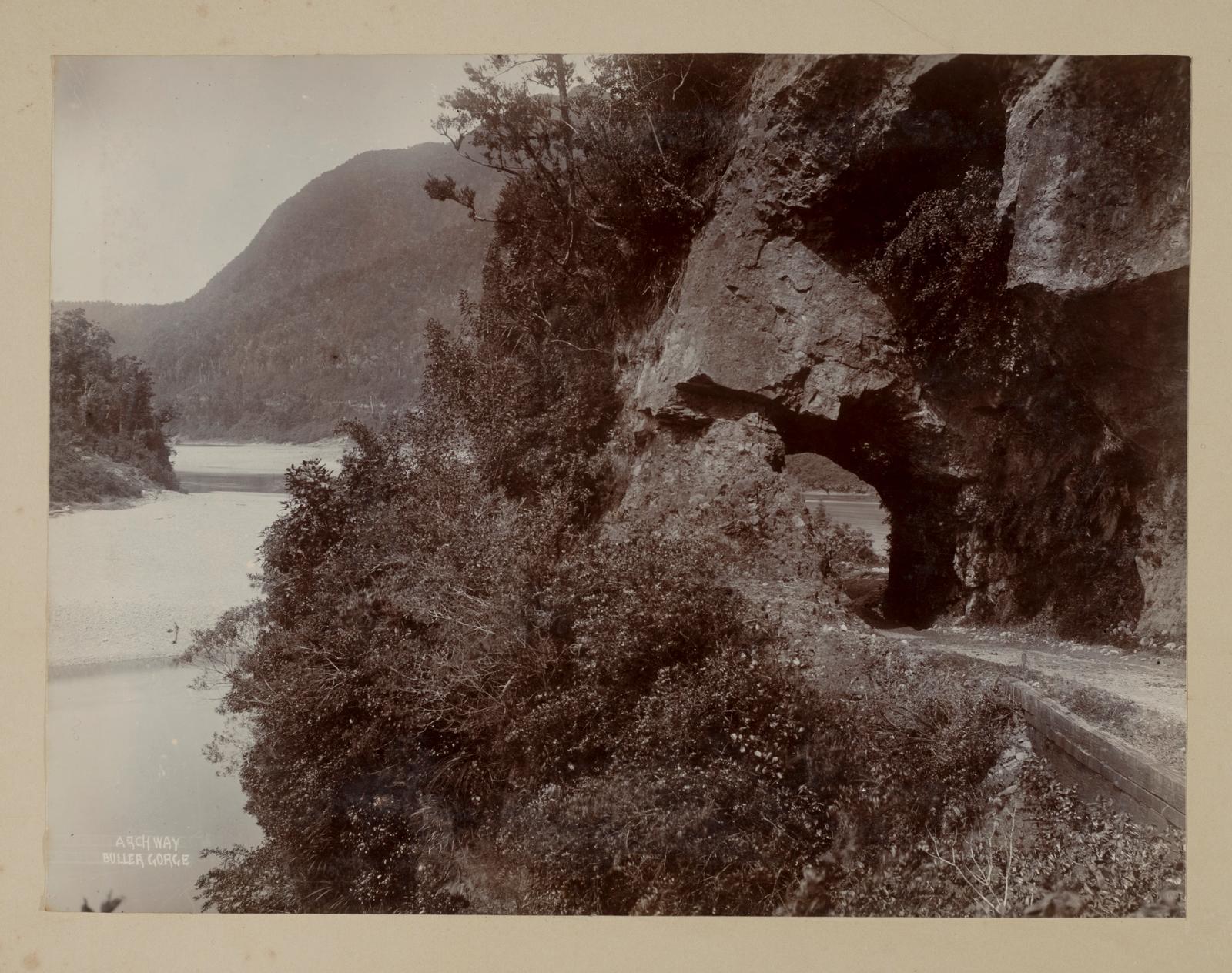 Archway, Buller Gorge