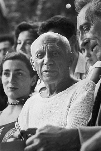 The bullfight - a close-up of Jacqueline, Picasso and Cocteau writing