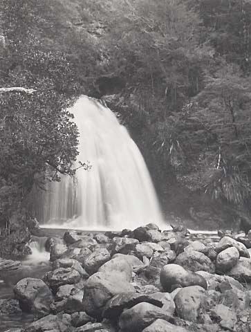 Waterfall on the track, about 5 miles before reaching the Rainbow (side view)