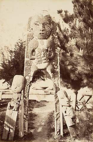 Tiki, gate of Te Pukeroa Pah, Ohinemutu