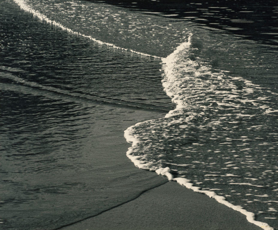 Wave play