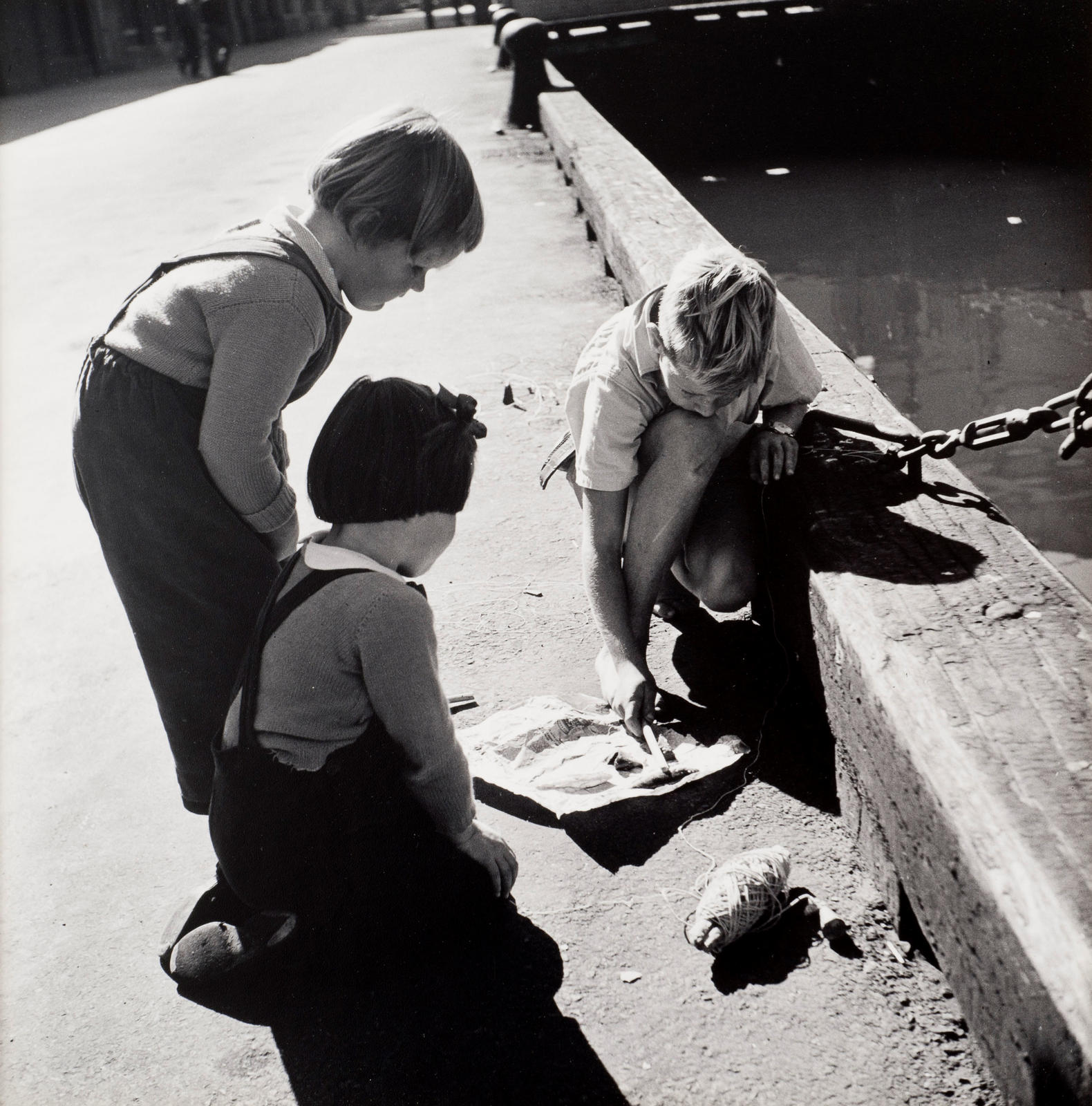 Children fishing on the wharves