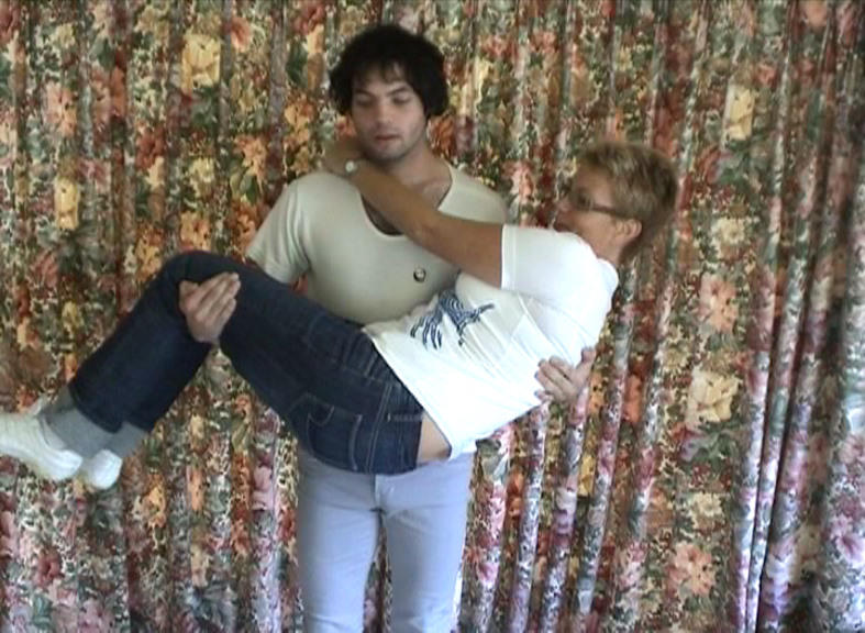 Lifting my mother for as long as I can (2007)