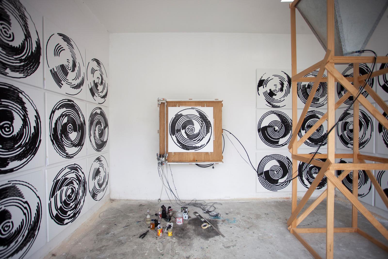 Radio Painting Station