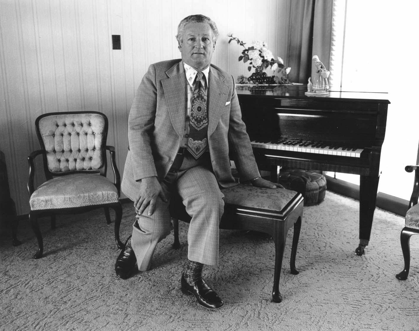 The Hibiscus Coast Project, Residents: Harry Holder, Orewa