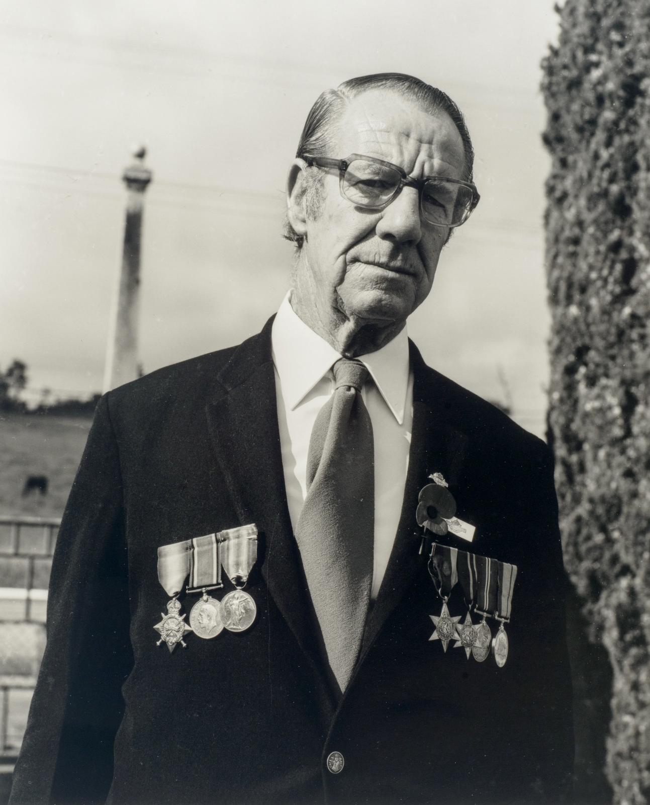 The Hibiscus Coast Project, ANZAC Day Veterans: Veteran With War Memorial