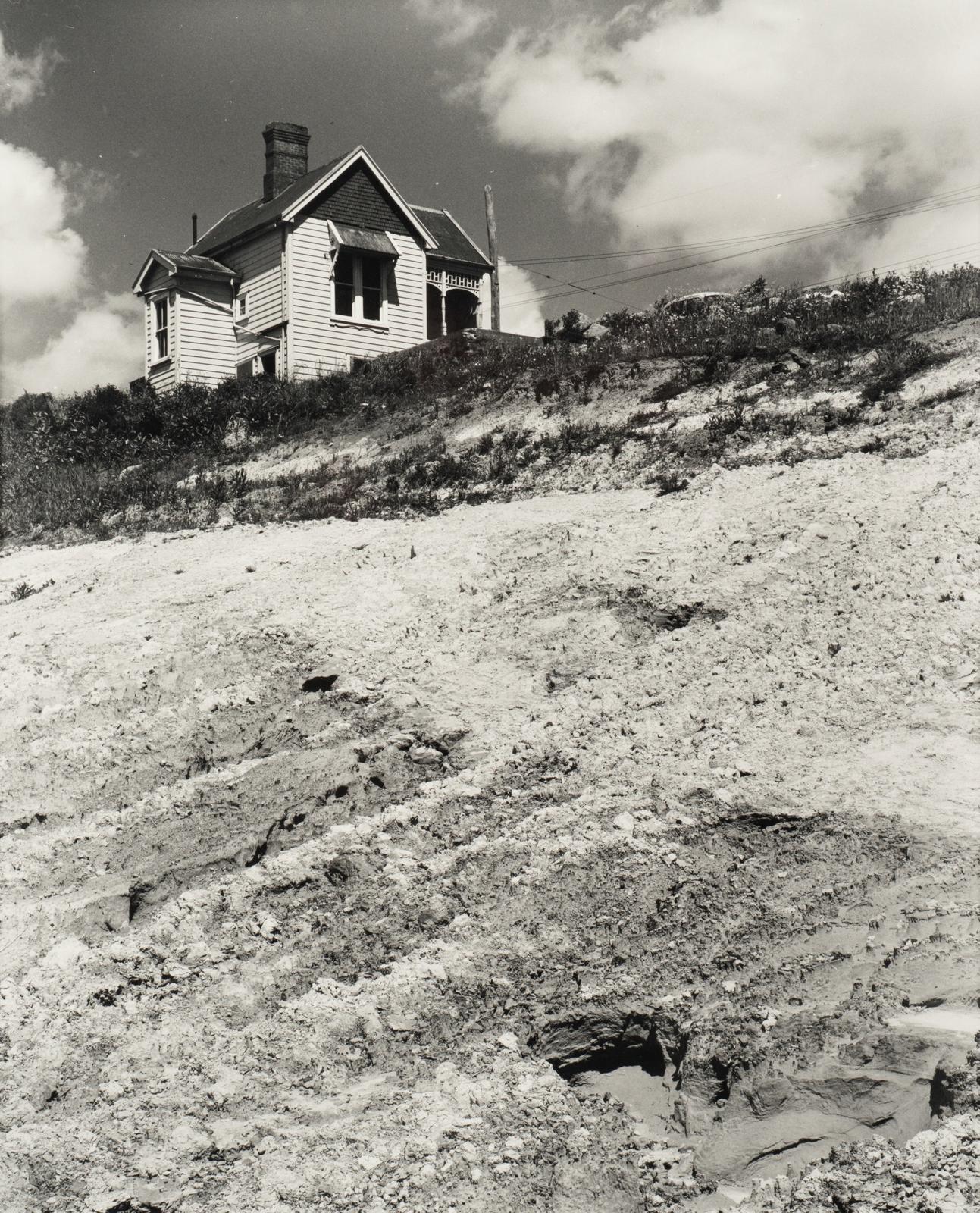 (House and Hill)