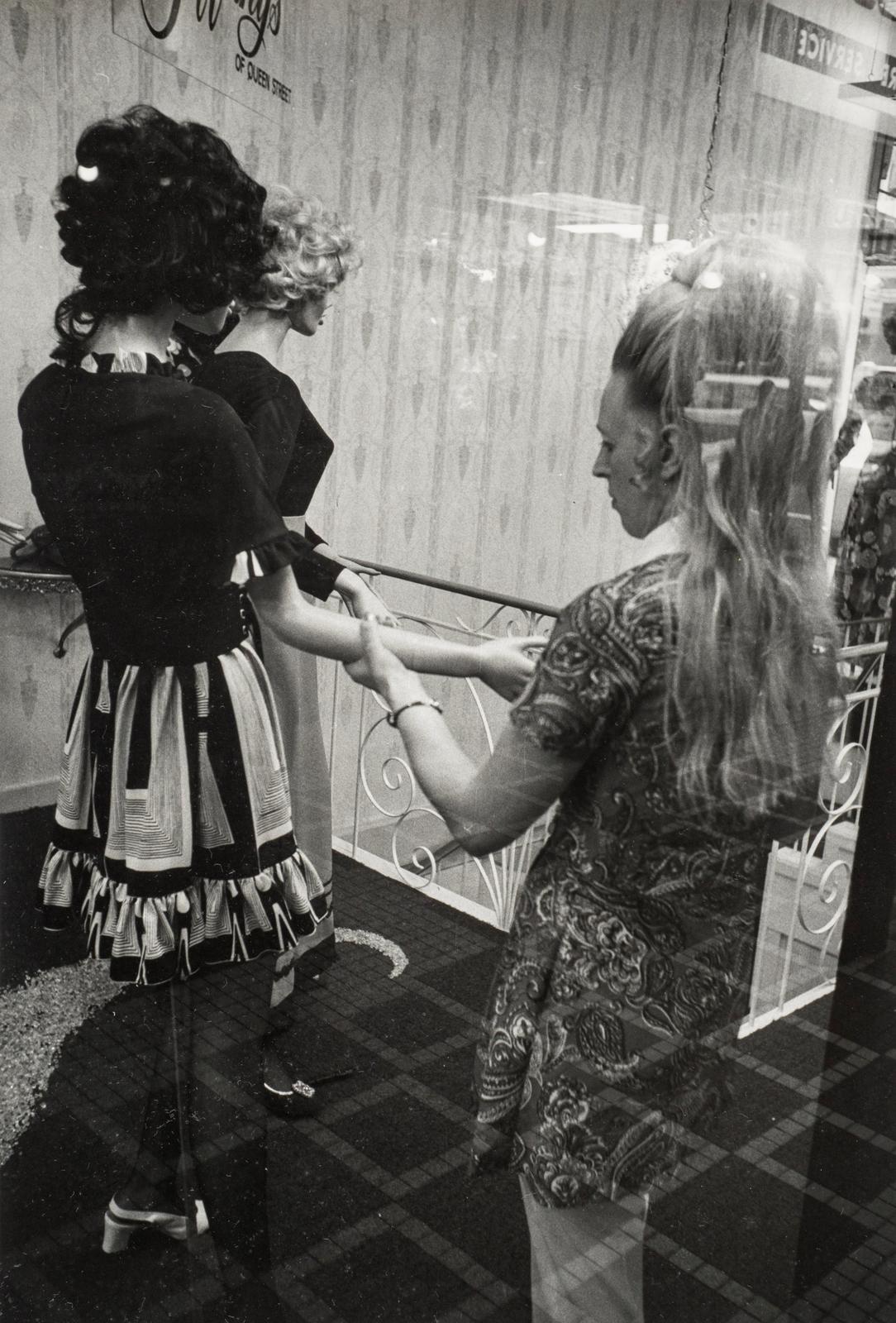 Models, Shopwindow, Queen Street
